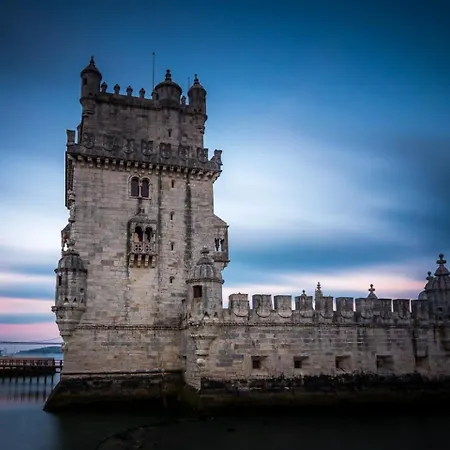 Charming Santos W/ Patio Lisboa