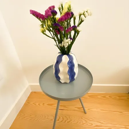 Lisbon Charming Santos Apartment w/ Patio