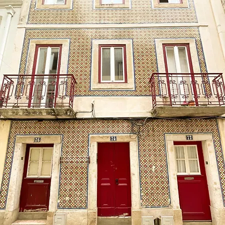 Lisbon Charming Santos Apartment w/ Patio *