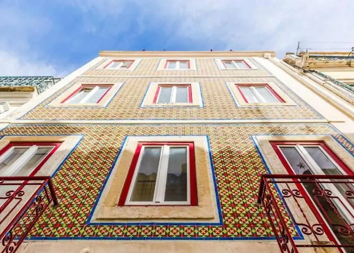 Charming Santos W/ Patio