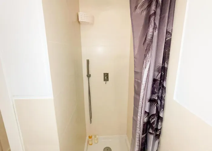 Charming Santos W/ Patio