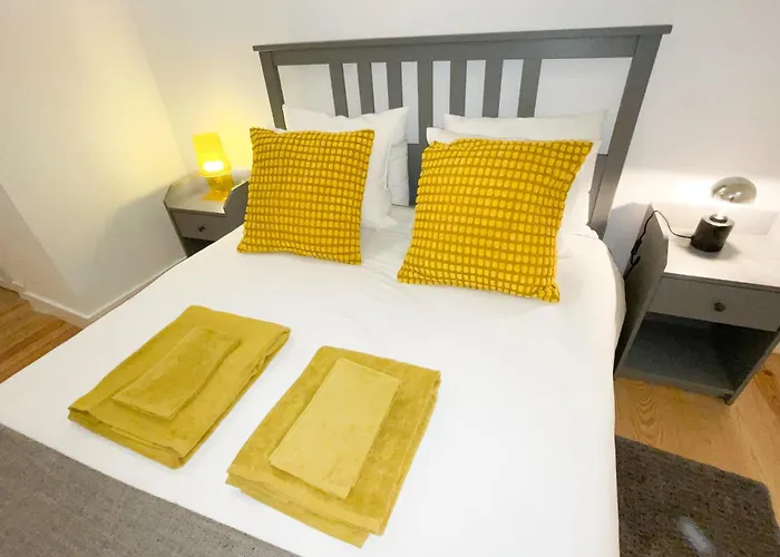 Charming Santos W/ Patio Διαμέρισμα Lisboa