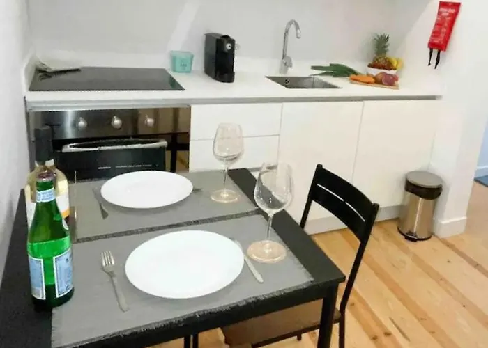 Charming Santos W/ Patio