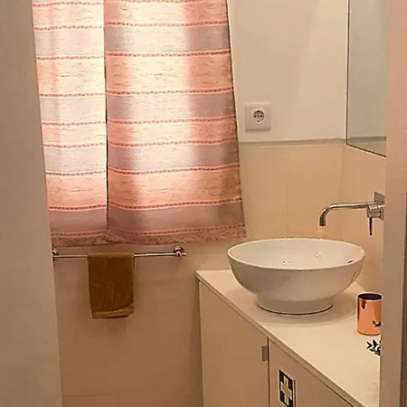 Apartment Charming Santos W/ Patio